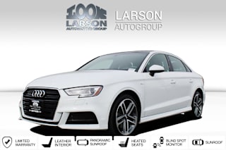 2018 Audi A3 2.0T quattro Premium Plus WAUJ8GFF9J1060613 2018 Audi A3 2.0T quattro Premium Plus
