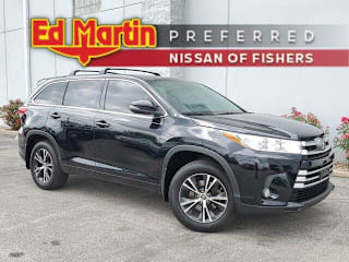 2018 Toyota Highlander LE Plus 5TDBZRFH8JS879679 2018 Toyota Highlander LE Plus