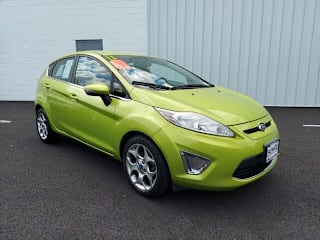 2011 Ford Fiesta SES 3FADP4FJ7BM121179 2011 Ford Fiesta SES