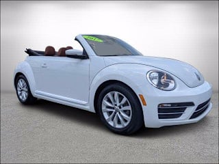 2017 Volkswagen Beetle 1.8T Classic 3VW517AT2HM810594 2017 Volkswagen Beetle 1.8T Classic