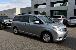 2013 Toyota Sienna XLE 8-Passenger 5TDYK3DC7DS279971 2013 Toyota Sienna XLE 8-Passenger