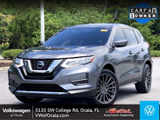 2020 Nissan Rogue S JN8AT2MT7LW018657 2020 Nissan Rogue S