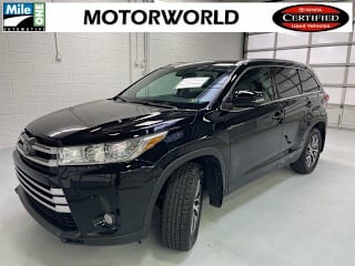 2019 Toyota Highlander XLE 5TDJZRFH2KS566186 2019 Toyota Highlander XLE