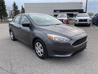 2015 Ford Focus 1FADP3E28FL229354 2015 Ford Focus
