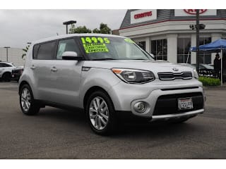 2018 Kia Soul + KNDJP3A51J7571758 2018 Kia Soul +