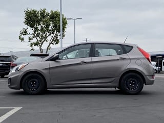 2017 Hyundai Accent SE KMHCT5AE2HU359457 2017 Hyundai Accent SE