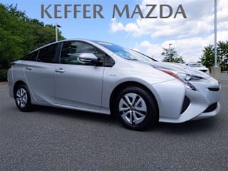 2017 Toyota Prius Four JTDKARFU2H3039199 2017 Toyota Prius Four
