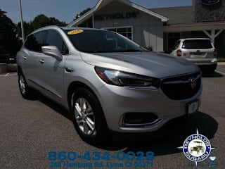 2020 Buick Enclave Essence 5GAEVAKW9LJ105568 2020 Buick Enclave Essence