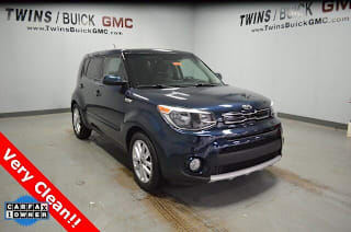 2017 Kia Soul + KNDJP3A50H7470494 2017 Kia Soul +