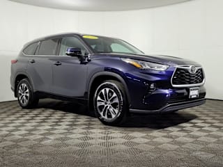 2020 Toyota Highlander XLE 5TDHZRBHXLS509675 2020 Toyota Highlander XLE