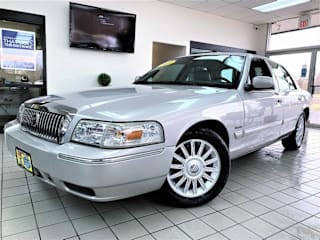 2010 Mercury Grand Marquis 2MEBM7FV9AX630769 2010 Mercury Grand Marquis