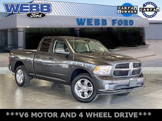 2018 Ram Pickup 1500 1C6RR7FG1JS273584 2018 Ram Pickup 1500
