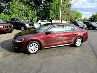 2014 Volkswagen Passat 1.8T S PZEV 1VWAT7A3XEC098308 2014 Volkswagen Passat 1.8T S PZEV