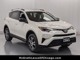 2018 Toyota RAV4 LE JTMZFREV2JJ191186 2018 Toyota RAV4 LE