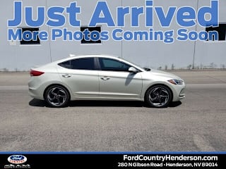 2017 Hyundai Elantra SE 5NPD74LFXHH174564 2017 Hyundai Elantra SE