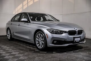 2017 BMW 3 Series 320i xDrive WBA8A3C3XHA066811 2017 BMW 3 Series 320i xDrive