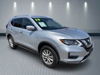 2019 Nissan Rogue SV KNMAT2MV2KP502323 2019 Nissan Rogue SV