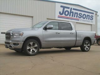 2019 Ram Pickup 1500 Laramie 1C6SRFRT1KN813021 2019 Ram Pickup 1500 Laramie