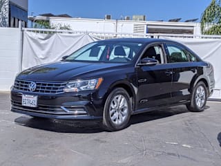 2018 Volkswagen Passat 2.0T S 1VWAA7A33JC029976 2018 Volkswagen Passat 2.0T S
