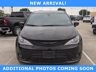 2019 Chrysler Pacifica Touring Plus 2C4RC1FG7KR583474 2019 Chrysler Pacifica Touring Plus