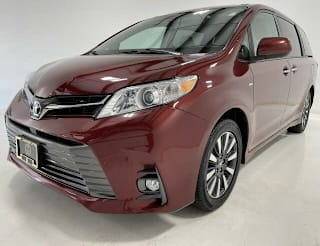 2019 Toyota Sienna 5TDDZ3DC2KS221886 2019 Toyota Sienna