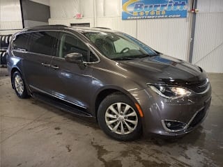 2017 Chrysler Pacifica Touring-L 2C4RC1BG0HR684757 2017 Chrysler Pacifica Touring-L