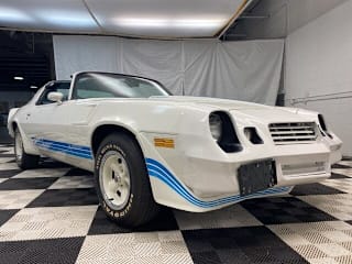 1981 Chevrolet Camaro 1G1AP87L2BL137482 1981 Chevrolet Camaro