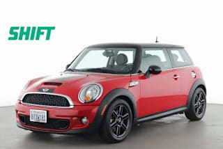 2011 MINI Cooper S WMWSV3C5XBTY15498 2011 MINI Cooper S
