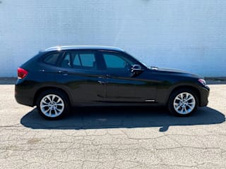 2014 BMW X1 xDrive28i WBAVL1C53EVY24155 2014 BMW X1 xDrive28i