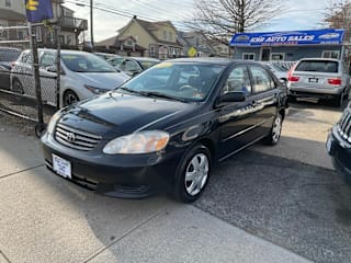2004 Toyota Corolla LE 2T1BR32E24C271033 2004 Toyota Corolla LE
