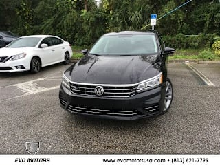 2017 Volkswagen Passat 1VWDT7A3XHC033654 2017 Volkswagen Passat