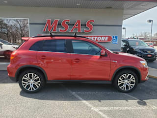2018 Mitsubishi Outlander Sport 2.4 SEL JA4AR4AWXJZ009753 2018 Mitsubishi Outlander Sport 2.4 SEL