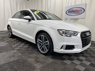 2018 Audi A3 2.0T quattro Premium WAUB8GFFXJ1084620 2018 Audi A3 2.0T quattro Premium