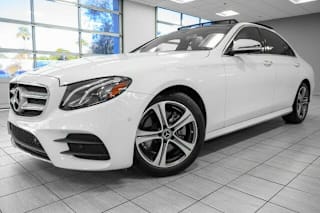 2019 Mercedes-Benz E-Class E 300 WDDZF4JB5KA528777 2019 Mercedes-Benz E-Class E 300