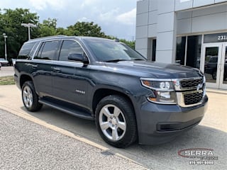 2019 Chevrolet Tahoe LT 1GNSCBKCXKR351605 2019 Chevrolet Tahoe LT