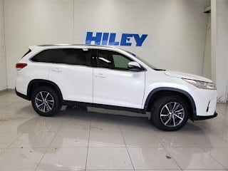 2019 Toyota Highlander XLE 5TDKZRFH5KS338235 2019 Toyota Highlander XLE