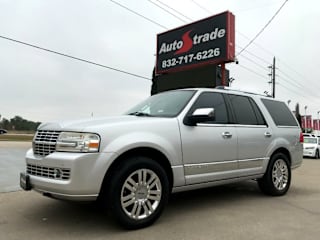 2011 Lincoln Navigator Base 5LMJJ2H51BEJ03665 2011 Lincoln Navigator Base
