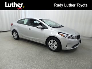 2018 Kia Forte LX 3KPFK4A72JE170635 2018 Kia Forte LX