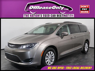 2017 Chrysler Pacifica Touring-L 2C4RC1BG5HR653830 2017 Chrysler Pacifica Touring-L