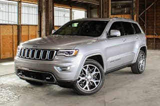 2018 Jeep Grand Cherokee Sterling Edition 1C4RJFBG9JC321164 2018 Jeep Grand Cherokee Sterling Edition