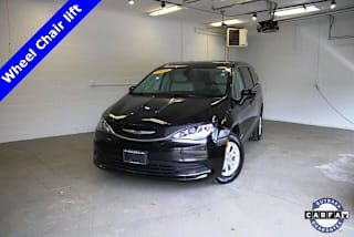 2017 Chrysler Pacifica LX 2C4RC1CGXHR644765 2017 Chrysler Pacifica LX