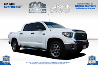 2018 Toyota Tundra SR5 5TFDW5F12JX755110 2018 Toyota Tundra SR5