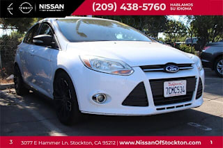 2014 Ford Focus SE 1FADP3K20EL200465 2014 Ford Focus SE