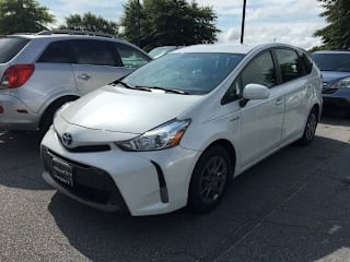 2017 Toyota Prius v Three JTDZN3EU7HJ064869 2017 Toyota Prius v Three