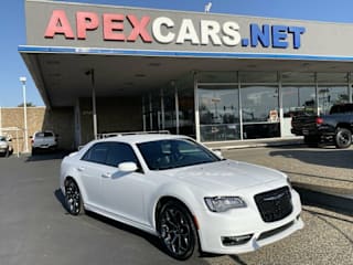 2017 Chrysler 300 2C3CCABG4HH664866 2017 Chrysler 300