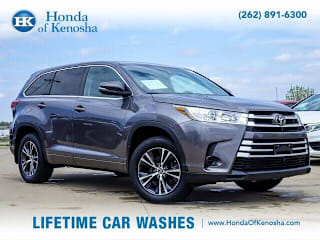2018 Toyota Highlander LE 5TDBZRFH8JS832183 2018 Toyota Highlander LE