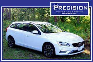 2018 Volvo V60 T5 Dynamic YV140MEL5J2391285 2018 Volvo V60 T5 Dynamic