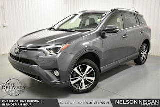 2017 Toyota RAV4 XLE JTMWFREV5HJ149950 2017 Toyota RAV4 XLE