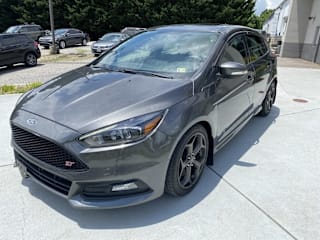 2017 Ford Focus ST 1FADP3L97HL242566 2017 Ford Focus ST