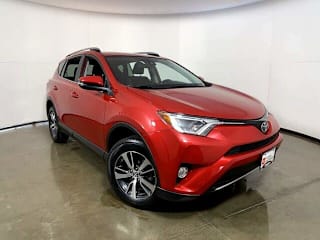 2017 Toyota RAV4 XLE JTMRFREV2HJ168338 2017 Toyota RAV4 XLE
